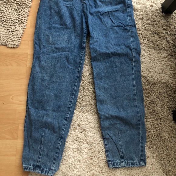 Jeans - Picture 2 of 2